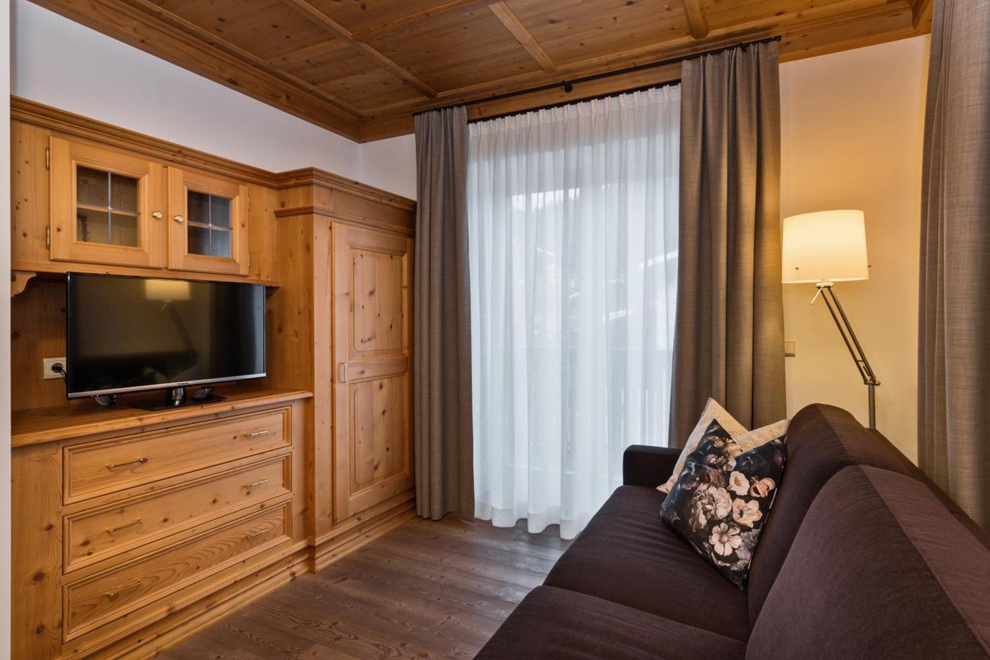 Alma Mountain Residence Dobbiaco Dış mekan fotoğraf