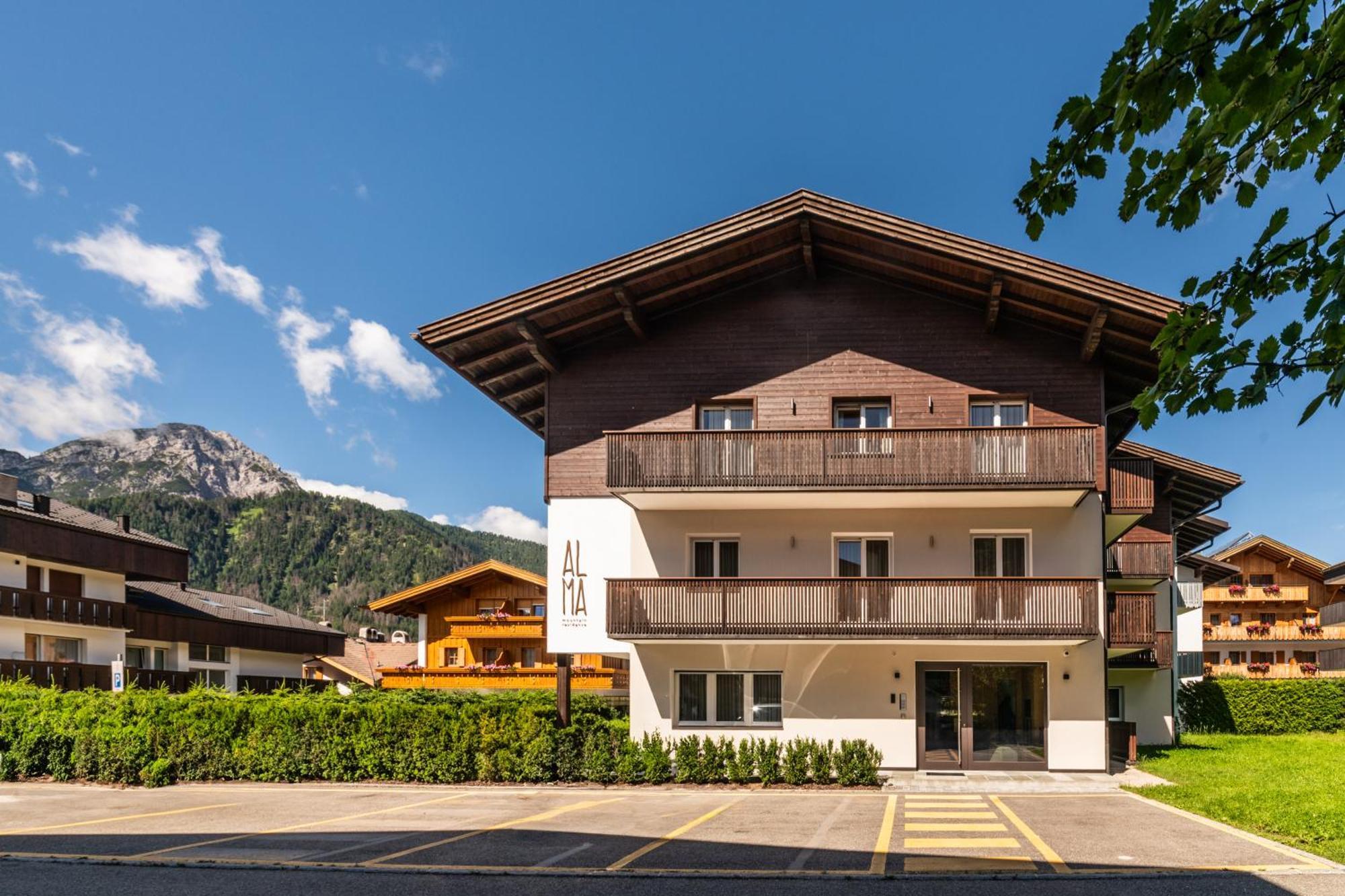 Alma Mountain Residence Dobbiaco Dış mekan fotoğraf